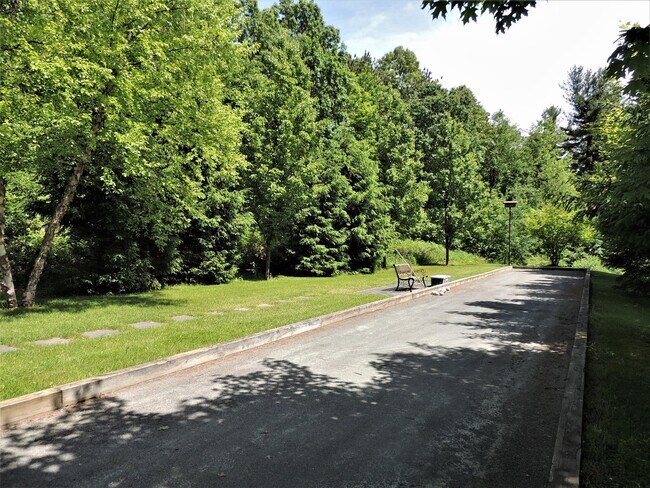 Building Photo - 438 Doodletown Rd