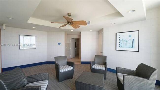 Building Photo - 7918 Harbor Island Dr