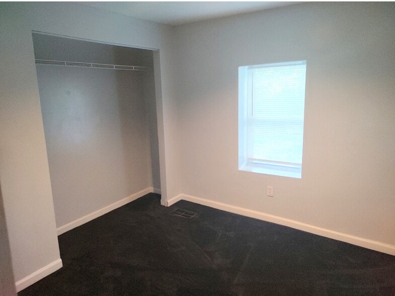 Bedroom 3 - 5445 N George Street Ext