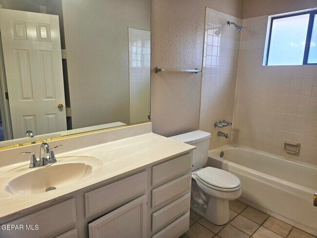 Building Photo - 1120 Coyote Ln