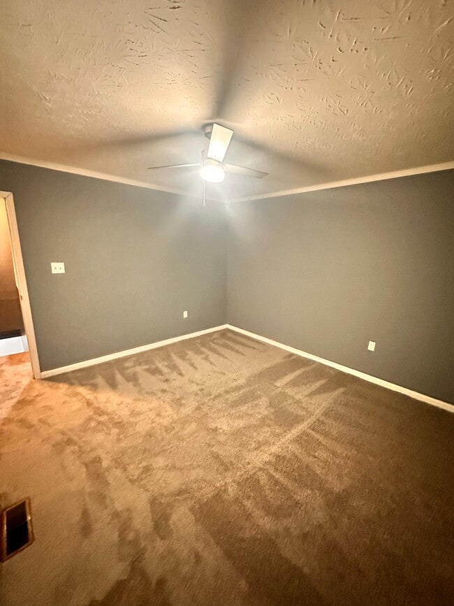 Building Photo - 1240 S 17th St