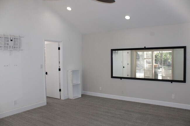 Building Photo - 7610 Woodborough Dr