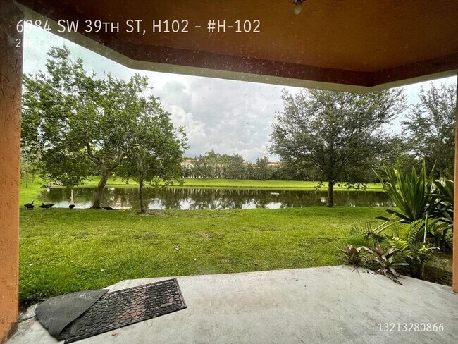 Building Photo - 6984 SW 39th St