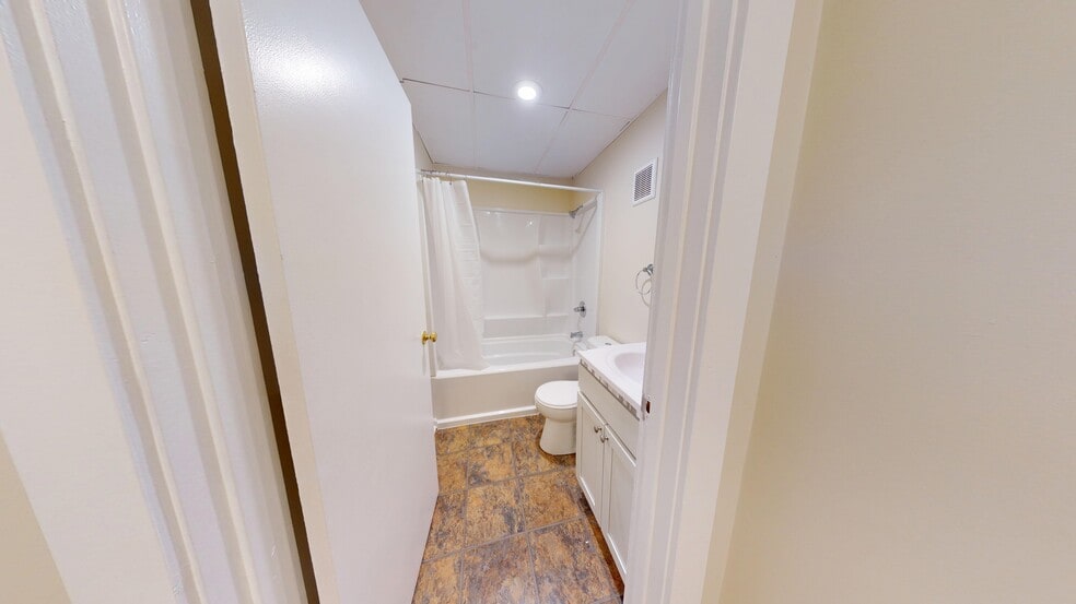 Building Photo - 7929 Susquehanna St