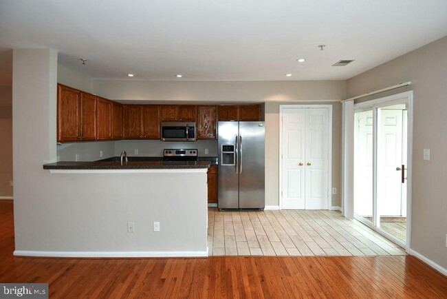 Building Photo - 11361 King George Dr