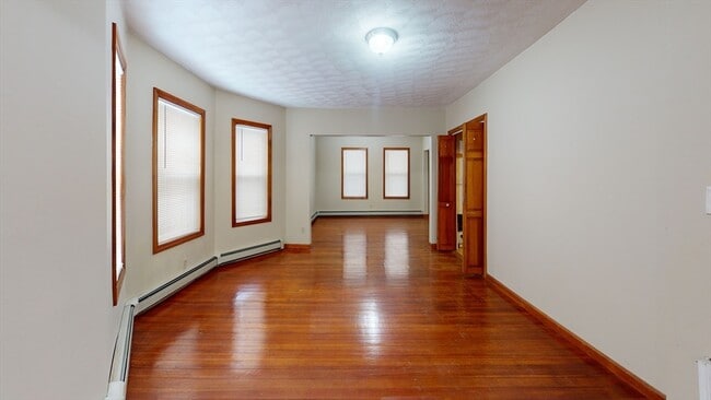 Building Photo - 64 Paris St