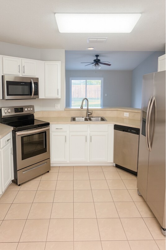 Building Photo - 45575 Ingleham Cir