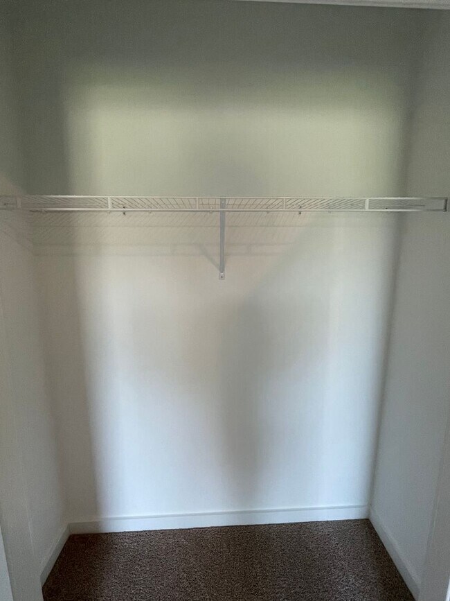 Building Photo - Home for Rent in Meridianville, AL!!! Avai...