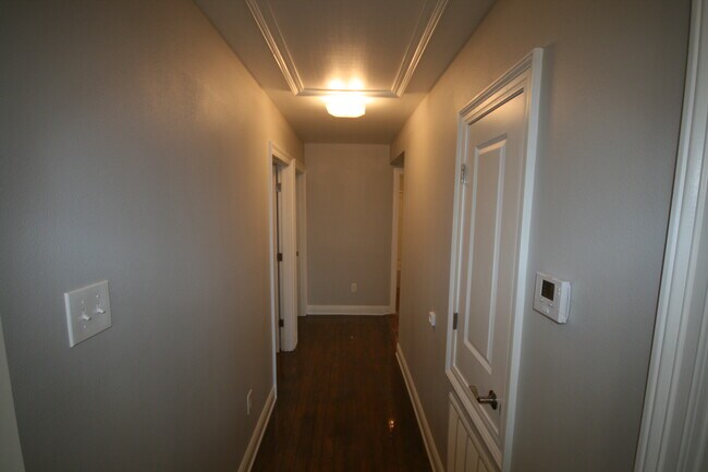 Building Photo - 718 16th St