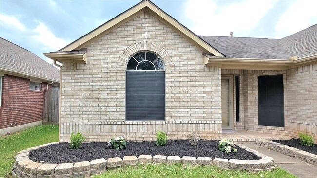 Building Photo - 17226 Stratford Green Dr