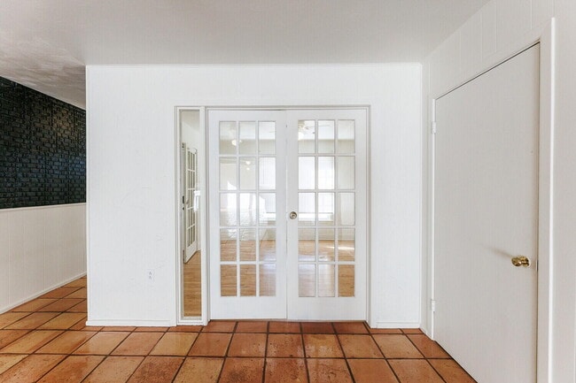 Building Photo - 4714 46th St