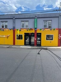 Building Photo - 1304 Monroe St