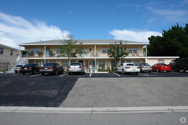 Building Photo - 209 Avenida Des Parques N