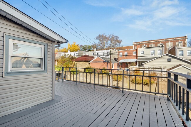 Building Photo - 88-33 Francis Lewis Blvd