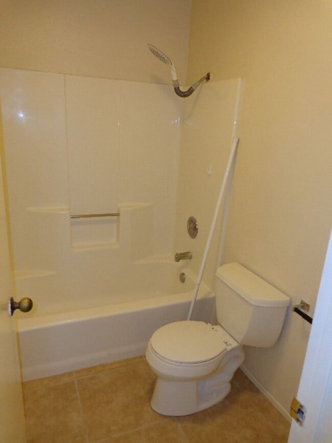 Building Photo - m390 - Lindboe