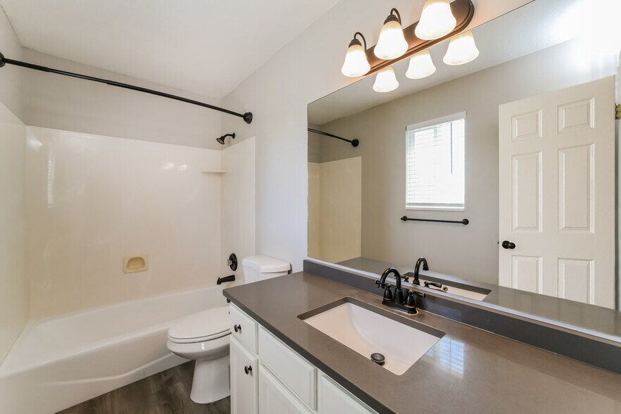 Building Photo - 2619 W 4650 S