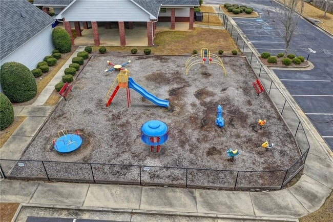 Building Photo - 4317 Holliday Rd