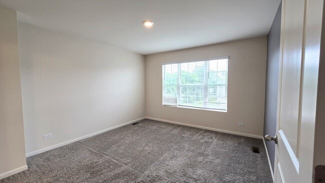 Building Photo - 2484 Alison Ave