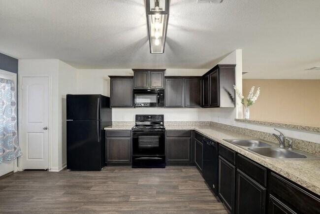 Building Photo - 1444 Breanna Ln