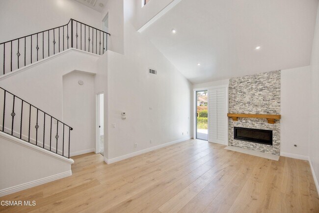 Building Photo - 4791 Parma Dr