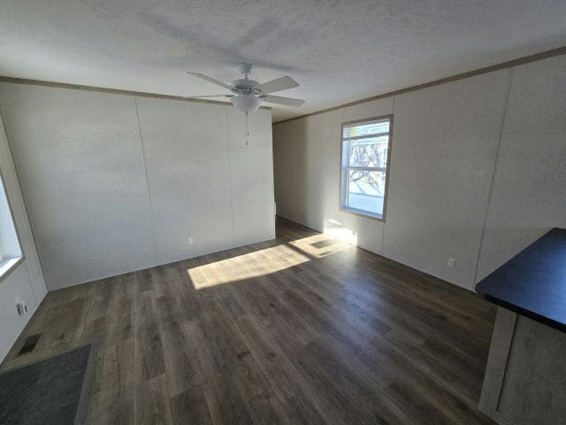 Building Photo - 128 Maple Dr