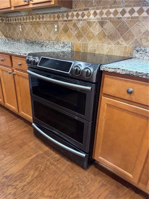 Building Photo - 2875 Goldfinch Cir