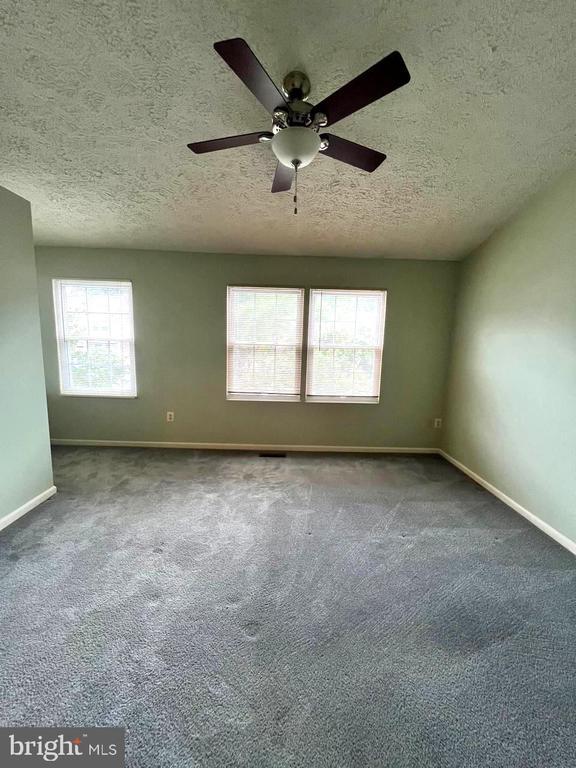 Building Photo - 401 Fleece Flower Dr