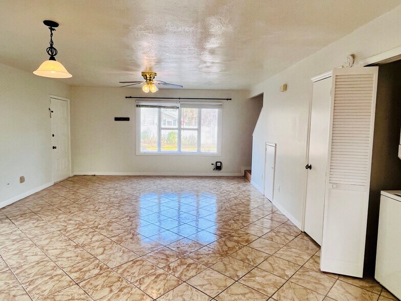 Building Photo - 506 Beechwood Ave