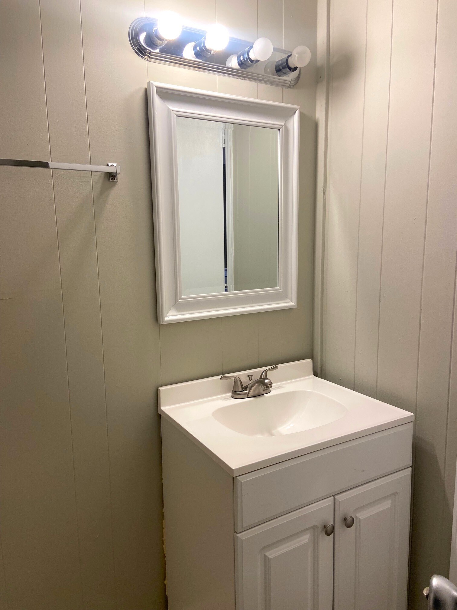 Building Photo - 921 Garywood Pl