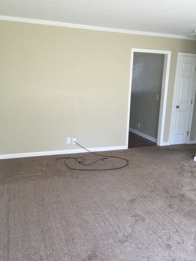Building Photo - 642 Harpeth Bend Dr