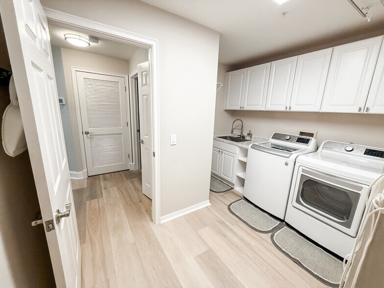 Building Photo - 89 Silver Oaks Cir