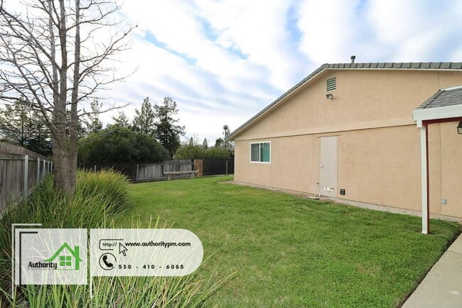 Building Photo - 808 Springer Dr