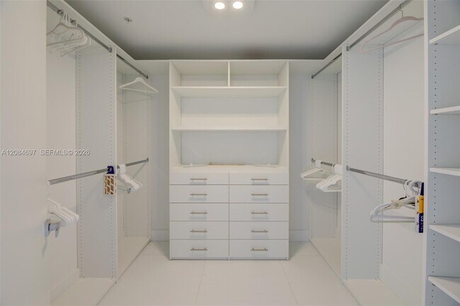 Building Photo - 17111 Biscayne Blvd