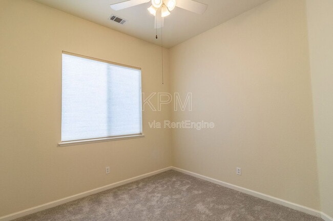 Building Photo - 2609 Magnolia Ct