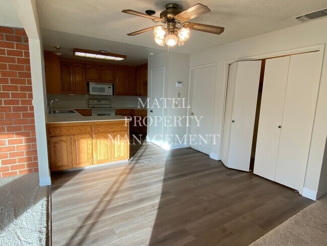 Building Photo - No Deposit