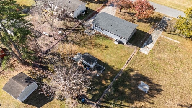 Building Photo - 114 Arrowood Dr