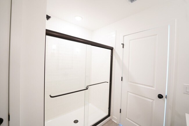 Building Photo - Coming Available!