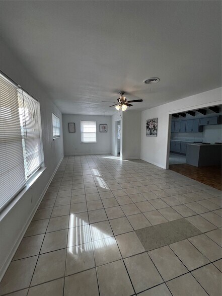 Building Photo - 8300 Doreen Ave