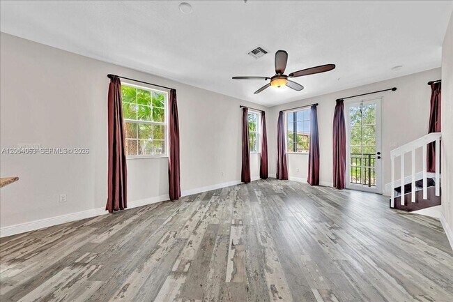 Building Photo - 995 SW 147th Ave