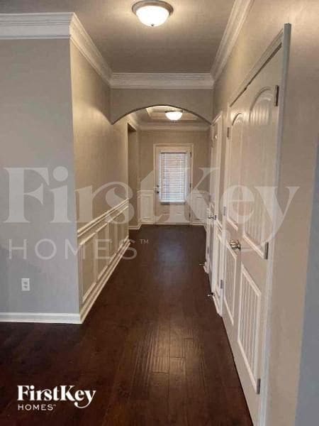 Building Photo - 1980 Township Dr