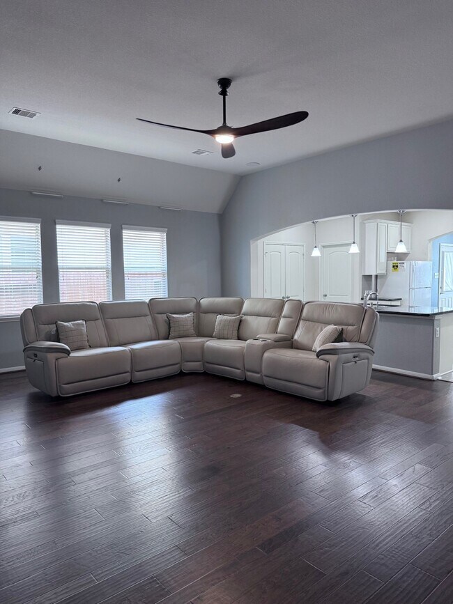 Building Photo - 2820 Pranzo Ln