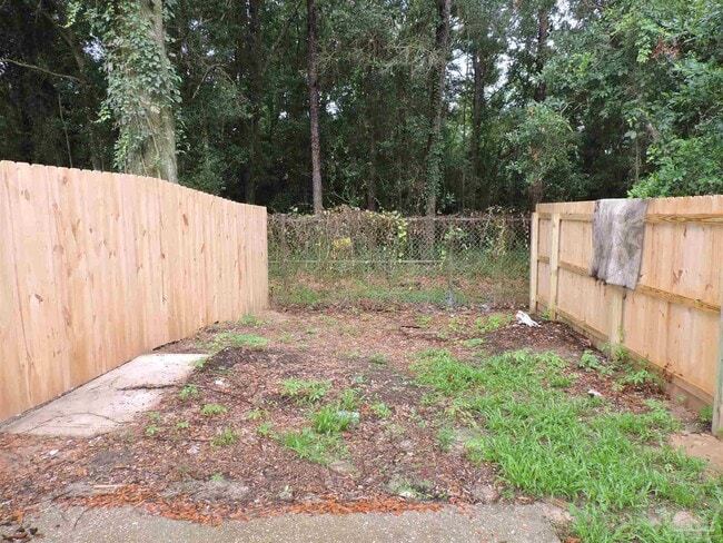 Building Photo - 3031 Belle Meade Dr