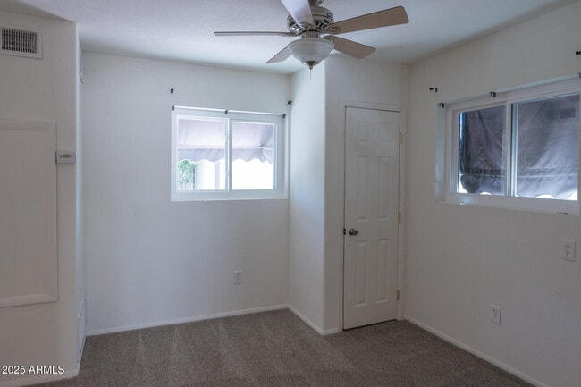 Building Photo - 153 Laguna Dr W