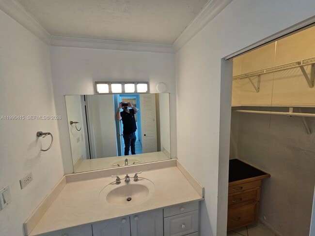 Building Photo - 7135 Collins Ave