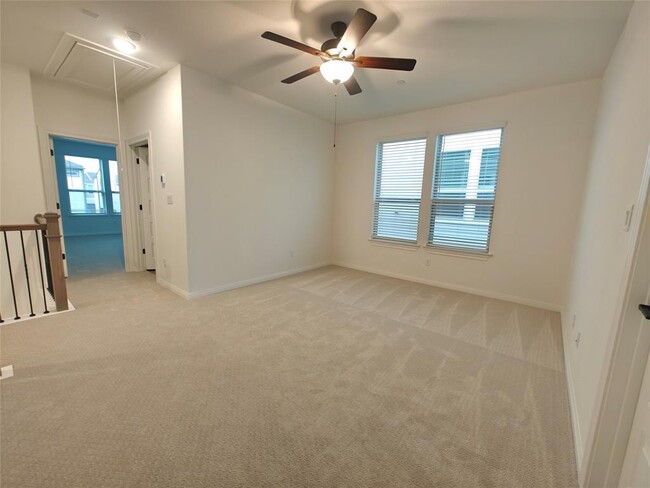 Building Photo - 2725 Woodall Dr