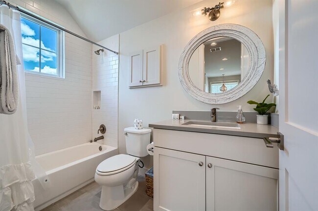 Building Photo - 19517 Flying J Blvd