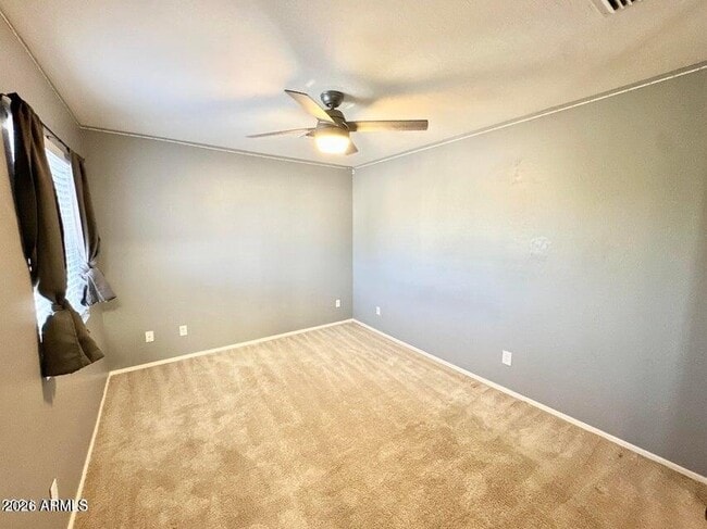 Building Photo - 11569 W Cinnabar Ave