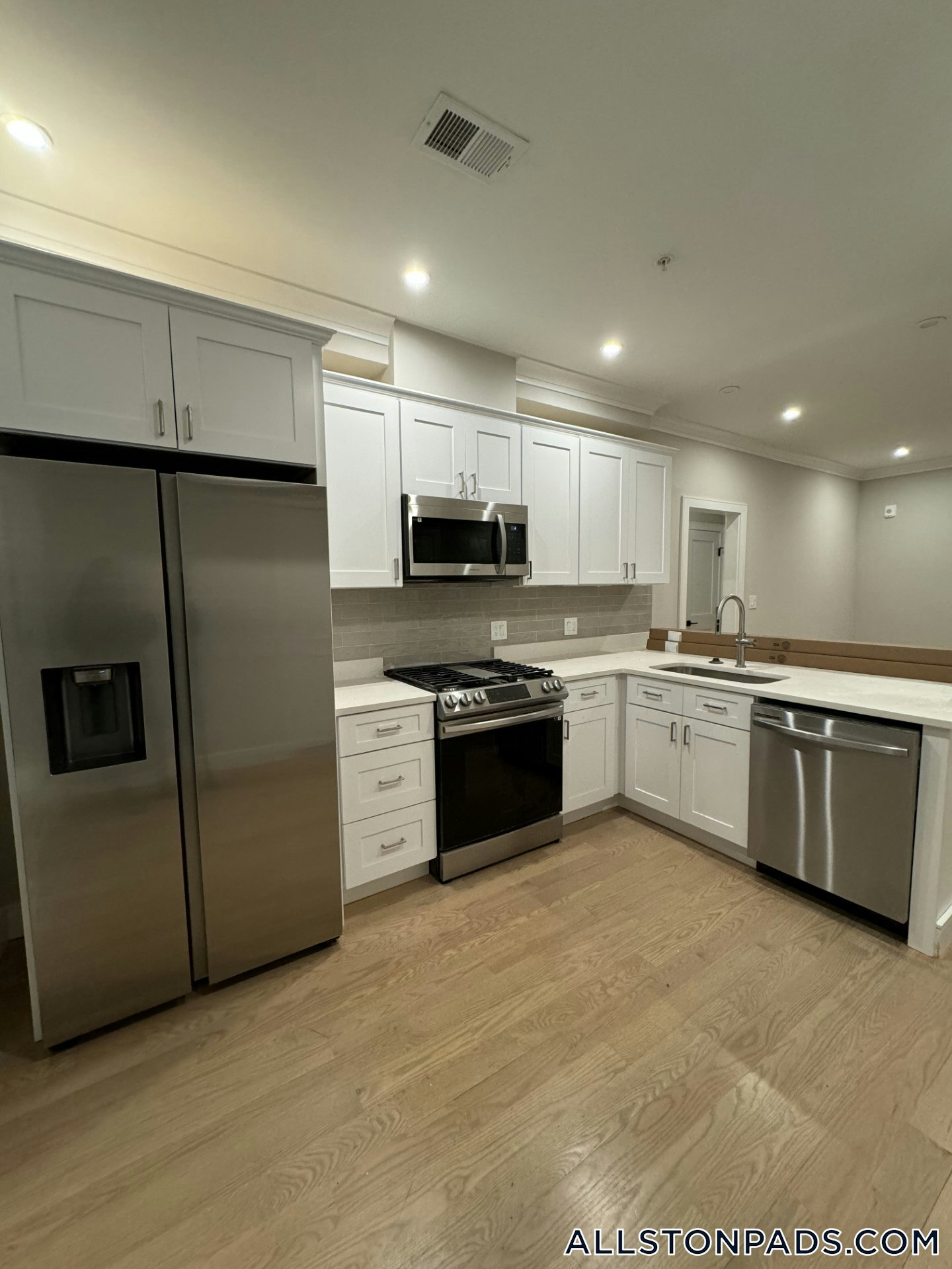 Building Photo - 161 Allston St