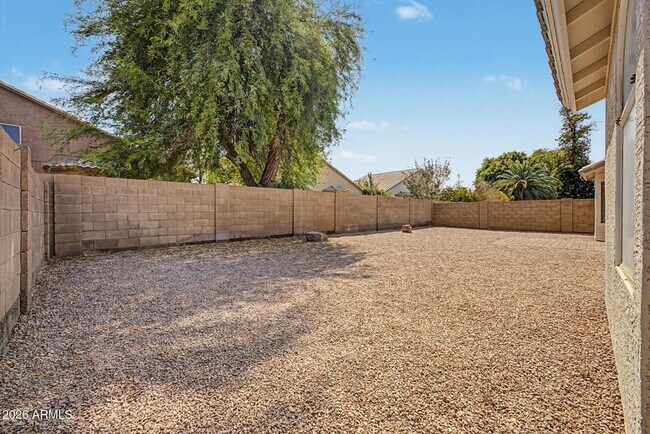 Building Photo - 851 W Palo Verde St