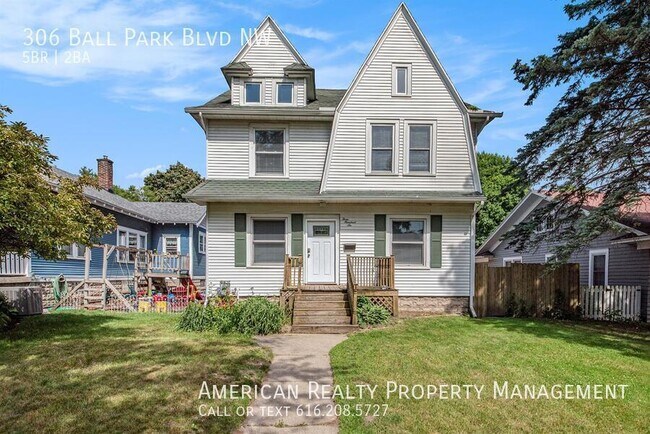 Primary Photo - 306 Ball Park Blvd NW